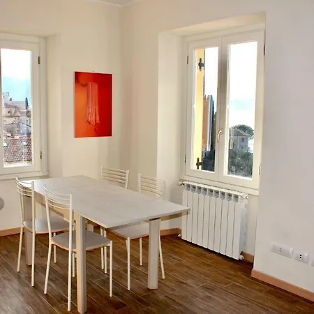 Center View, 公寓 *