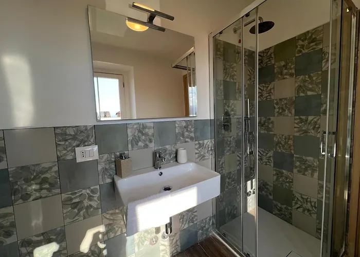 Breathtaking Lake View * ורנה