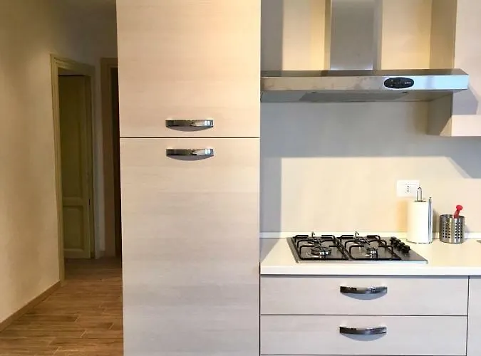 Breathtaking Lake View דירה ורנה